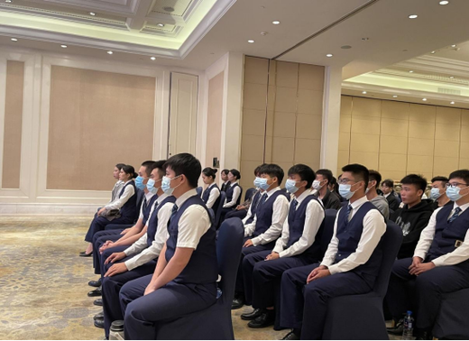 旅游艺术学院开展酒店管理与数字化运营《服务礼仪与化妆技巧》实践